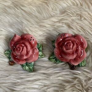 Fits and Floyd salt and pepper shaker